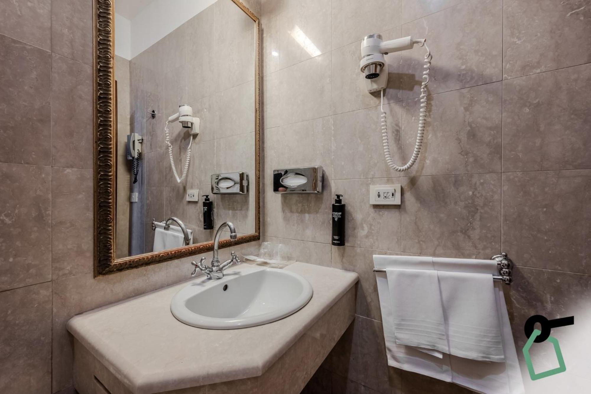 Hotiday Room Collection - Venezia Santa Lucia Εξωτερικό φωτογραφία
